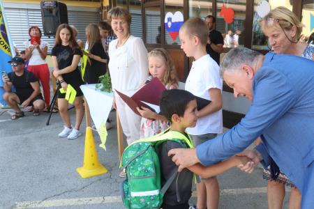 PRVI ŠOLSKI DAN CERKNICA 17 FOTO LJUBO VUKELIČ